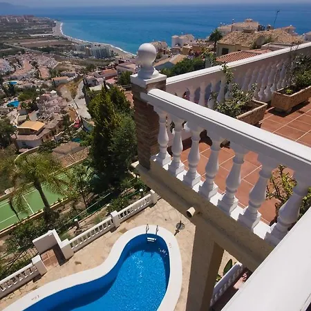 Terrazas Punta Lara * Nerja